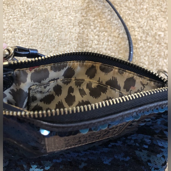 Coach blue sequin crossbody - Picture 3 of 3